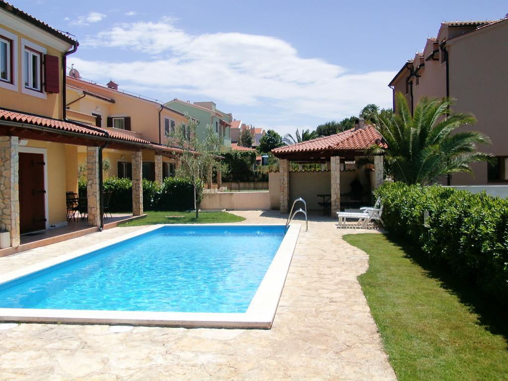 באניולה Oliva Holiday Apartment מראה חיצוני תמונה